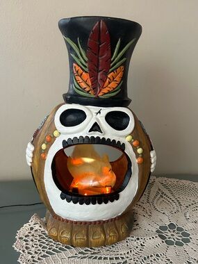 Vintage Voodoo Virtual Flame Chimnea Skull Halloween Light